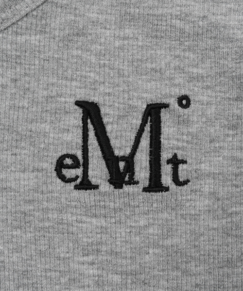 MUCENT(ムセント)の「フォンテサスリムフィットVネックリブTシャツ(5カラー)(Tシャツ/カットソー・レディース・ブラック/チャコールグレー/ホワイト/グレー/Beige・FREE)」の15枚目の写真