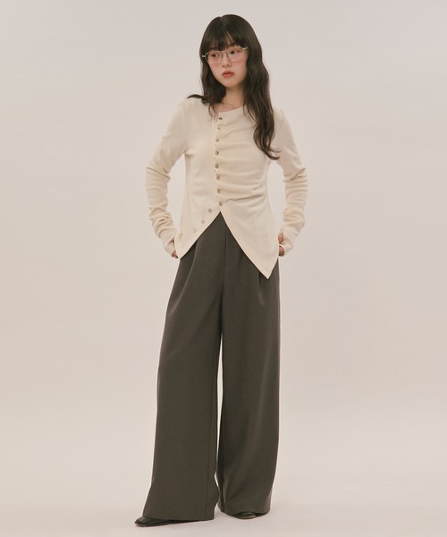 asymmetry tuck tops / アシンメトリータックトップス（Tシャツ