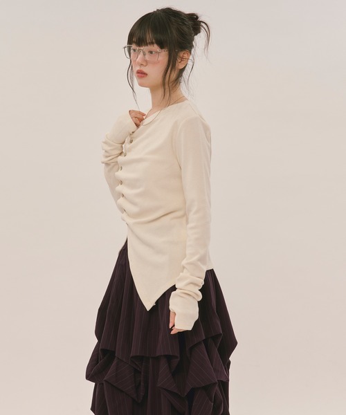 asymmetry tuck tops / アシンメトリータックトップス（Tシャツ