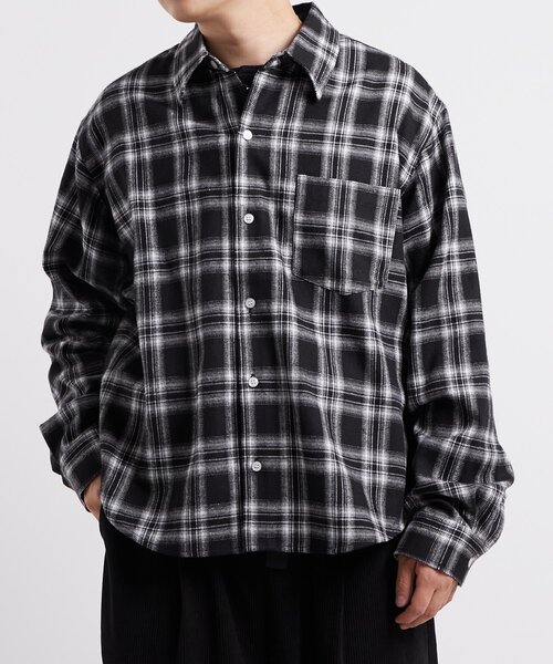 WHO'S WHO gallery(フーズフーギャラリー)の「【WEB限定】KOOKY'Nネルチェックシャツ(シャツ/ブラウス・メンズ・ブラック/ネイビー・MEDIUM/LARGE)」の4枚目の写真