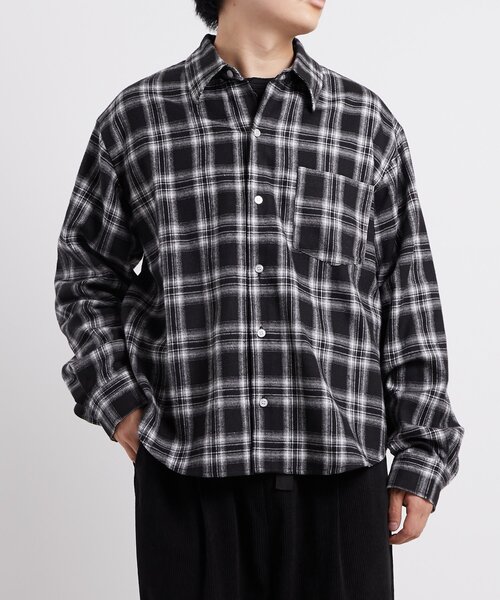 WHO'S WHO gallery(フーズフーギャラリー)の「【WEB限定】KOOKY'Nネルチェックシャツ(シャツ/ブラウス・メンズ・ブラック/ネイビー・MEDIUM/LARGE)」の6枚目の写真