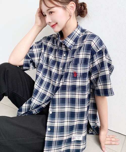 U.S. POLO ASSN.(ユーエスポロアッスン)の「moment+別注【U.S.POLO ASSN.】ワンポイント刺繍半袖チェックシャツ(シャツ/ブラウス・レディース・ネイビー/ブラック/ブラウン・L/M)」の3枚目の写真