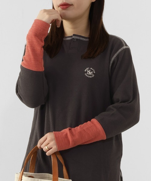 KRIFF MAYER Lady's Collection(クリフメイヤーレディースコレクション)の「ハニカムワッフル袖切替ロンT(Tシャツ/カットソー・レディース・ネイビー/チャコール/グレー/ナチュラル・LARGE/MEDIUM)」の2枚目の写真