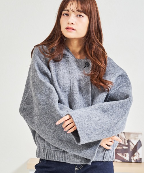 MISCH MASCH(ミッシュマッシュ)の「ZOZO限定 フードボリュームショートコート(その他アウター・レディース・アイボリー/グレー・フリ-)」の20枚目の写真