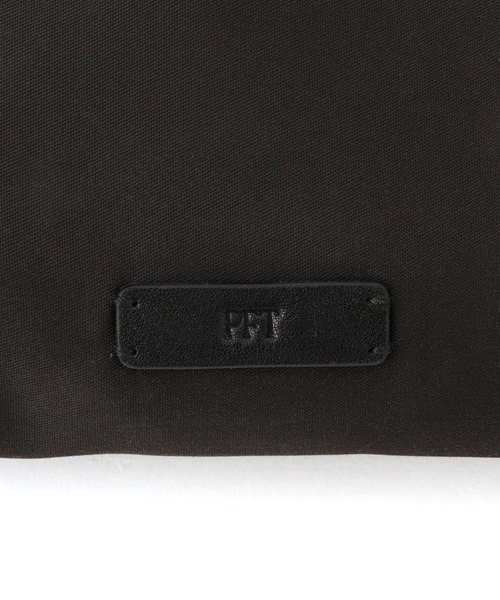 ADAM ET ROPE'（アダムエロペ）の「【PFT】Triangle Bag（ショルダーバッグ・レディース・グリーン系その他2/ブラック・FREE）」の19枚目の写真