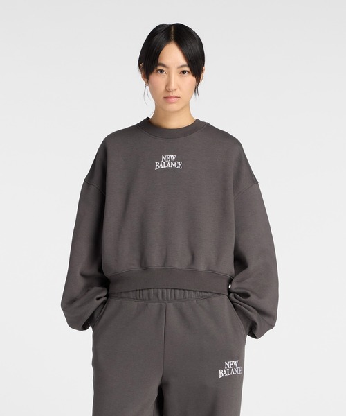 NEW BALANCE(ニューバランス)の「リニアヘリテージフリースクルー(スウェット・レディース・サンドグレー/スミクロ・SMALL/MEDIUM/LARGE/X-LARGE)」の1枚目の写真
