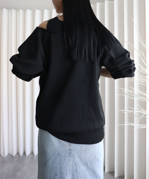 YENNA（イェンナ）の「レイヤード風Vネックプルオーバートップス（ニット/セーター・レディース・アイボリー/ブラック/グレイッシュベージュ/ブラウン・FREE）」の16枚目の写真