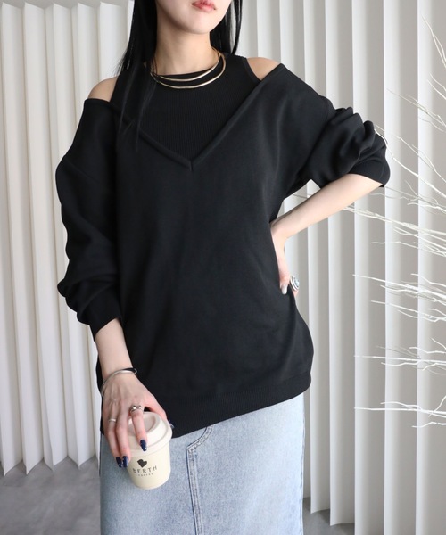 YENNA（イェンナ）の「レイヤード風Vネックプルオーバートップス（ニット/セーター・レディース・アイボリー/ブラック/グレイッシュベージュ/ブラウン・FREE）」の20枚目の写真