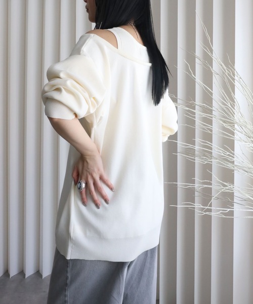 YENNA（イェンナ）の「レイヤード風Vネックプルオーバートップス（ニット/セーター・レディース・アイボリー/ブラック/グレイッシュベージュ/ブラウン・FREE）」の12枚目の写真