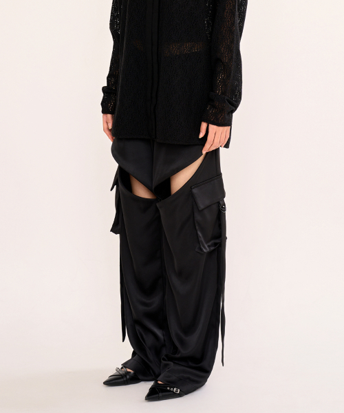FANYOUNG(ファンヤング)の「ジップスリットサテンワイドカーゴパンツ(その他パンツ・レディース・その他・SMALL/MEDIUM)」の13枚目の写真