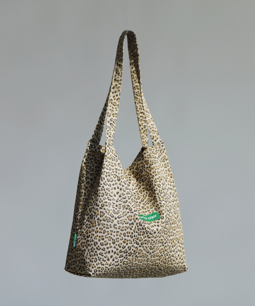 GREEN STUFF（グリーンスタッフ）の「boxy bag 53 - leopard all beige（エコバッグ/サブバッグ・レディース・その他・FREE）」の7枚目の写真