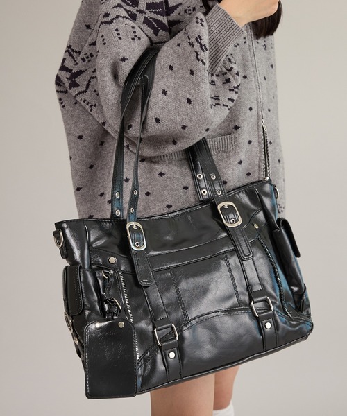 apres jour mignon（アプレジュールミニョン）の「【apresjour mignon×ARIAZ】2wayマルチポケットバッグ（ハンドバッグ・レディース・オフホワイト/ブラック・ONESIZE）」の4枚目の写真