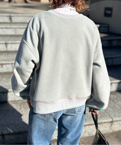 mi via loca（ミヴィアロカ）の「配色フリースボア クルーネックカーディガン/プルオーバー（カーディガン/ボレロ・レディース・グレー/ベージュ・FREE）」の17枚目の写真