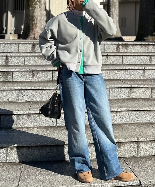 mi via loca（ミヴィアロカ）の「配色フリースボア クルーネックカーディガン/プルオーバー（カーディガン/ボレロ・レディース・グレー/ベージュ・FREE）」の8枚目の写真