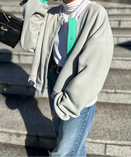 mi via loca（ミヴィアロカ）の「配色フリースボア クルーネックカーディガン/プルオーバー（カーディガン/ボレロ・レディース・グレー/ベージュ・FREE）」の13枚目の写真