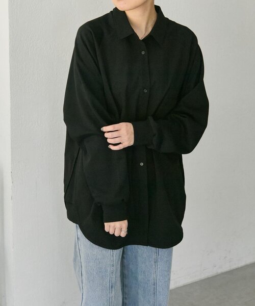 ear PAPILLONNER（イアパピヨネ）の「スウェット切替シャツ【SUM1 STYLE】（シャツ/ブラウス・レディース・ブラック/ライトベージュ・FREE）」の3枚目の写真