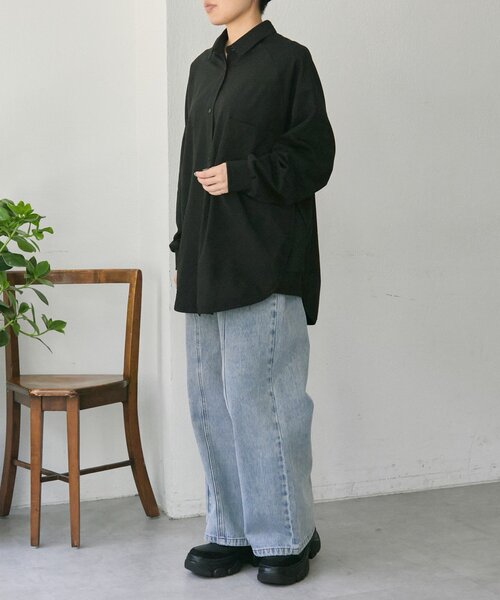 ear PAPILLONNER（イアパピヨネ）の「スウェット切替シャツ【SUM1 STYLE】（シャツ/ブラウス・レディース・ブラック/ライトベージュ・FREE）」の15枚目の写真