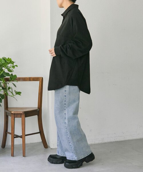 ear PAPILLONNER（イアパピヨネ）の「スウェット切替シャツ【SUM1 STYLE】（シャツ/ブラウス・レディース・ブラック/ライトベージュ・FREE）」の16枚目の写真