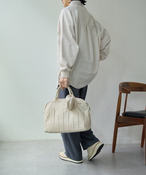 ear PAPILLONNER（イアパピヨネ）の「スウェット切替シャツ【SUM1 STYLE】（シャツ/ブラウス・レディース・ブラック/ライトベージュ・FREE）」の11枚目の写真