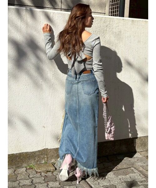 EVRIS（エヴリス）の「ダメージスリットロングデニムスカート【セットアップ着用可能】（デニムスカート・レディース・グレー/インディゴブルー/ブルー・MEDIUM/SMALL）」の21枚目の写真