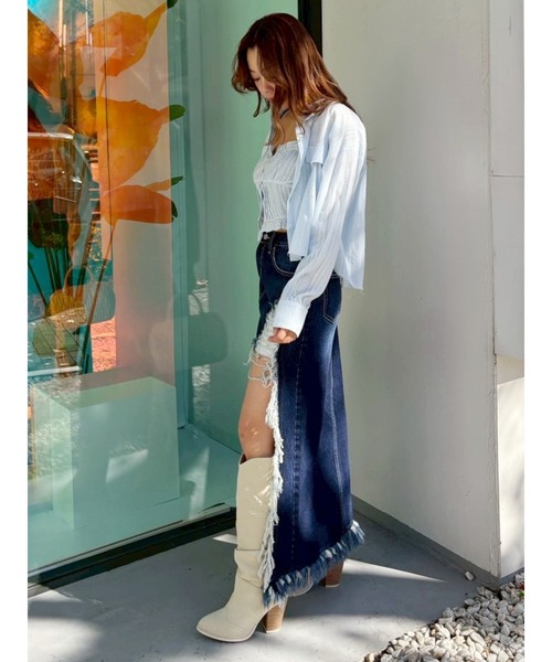 EVRIS（エヴリス）の「ダメージスリットロングデニムスカート【セットアップ着用可能】（デニムスカート・レディース・グレー/インディゴブルー/ブルー・MEDIUM/SMALL）」の6枚目の写真