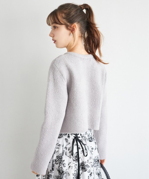 tocco closet（トッコ　クローゼット）の「パール＆ビジュー付きニットジャケット（ノーカラージャケット・レディース・オフホワイト/グレー/ピンク・M）」の5枚目の写真