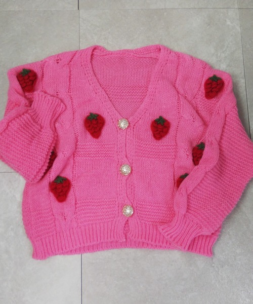 ぷっくりいちご柄ボリュームニットカーデ（カーディガン/ボレロ