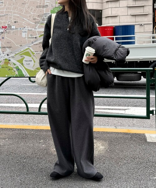 fredy emue（フレディエミュ）の「ヘンリーネックニットプルオーバー（ニット/セーター・レディース・ピンク/ライトグレー/イエロー/チャコールグレー・38）」の9枚目の写真