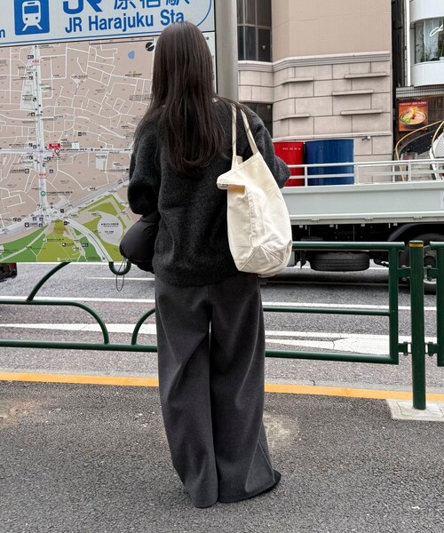 fredy emue（フレディエミュ）の「ヘンリーネックニットプルオーバー（ニット/セーター・レディース・ピンク/ライトグレー/イエロー/チャコールグレー・38）」の10枚目の写真