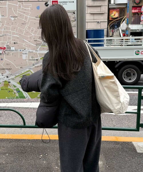 fredy emue（フレディエミュ）の「ヘンリーネックニットプルオーバー（ニット/セーター・レディース・ピンク/ライトグレー/イエロー/チャコールグレー・38）」の14枚目の写真