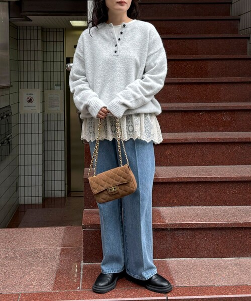 fredy emue（フレディエミュ）の「ヘンリーネックニットプルオーバー（ニット/セーター・レディース・ピンク/ライトグレー/イエロー/チャコールグレー・38）」の21枚目の写真