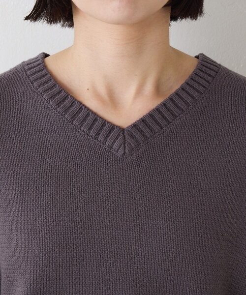 Jena espace merveilleux（ジェナ　エスパスメルヴェイユ）の「【スッキリ小顔見え◎】袖ケーブルVニット（ニット/セーター・レディース・オフホワイト/チャコールグレー/ライトグレー・FREE）」の15枚目の写真