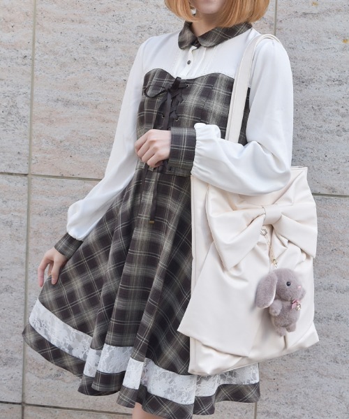 axes femme（アクシーズファム）の「タテ型ビッグリボン合皮トート（トートバッグ・レディース・ワイン/サックスブルー/ブラック/キナリ/ラベンダー・FREE）」の18枚目の写真