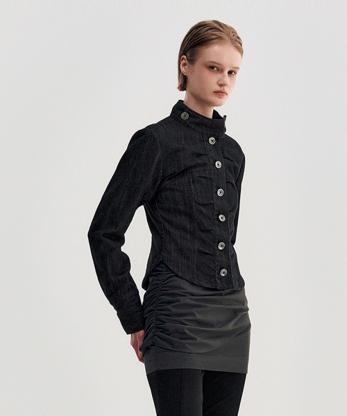 KIMZISU(キムジス)の「Button Up Tucked Jacket _ BLACK(デニムジャケット・レディース・ブラック・S/M/L)」の3枚目の写真