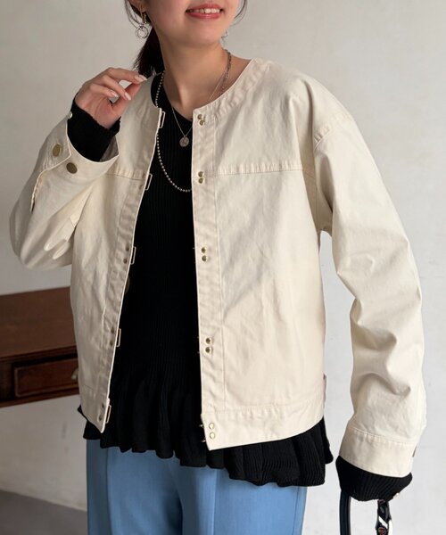 Chez toi（シェトワ）の「GLDフックノーカラーGジャン（ブルゾン・レディース・アイボリー/ベージュ/インディゴブルー/ブルー・FREE）」の8枚目の写真