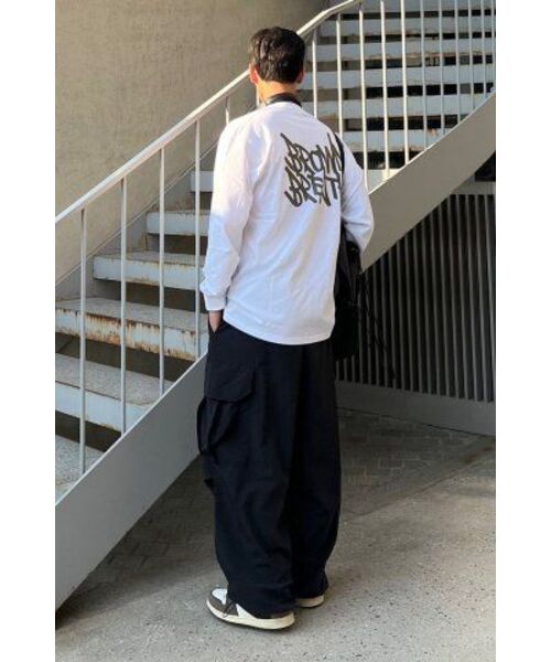 BROWNBREATH（ブラウンブレス）の「TAG OG LONGSLEEVE - WHITE（Tシャツ/カットソー・レディース・その他・2XL/XL/S/M/L）」の4枚目の写真