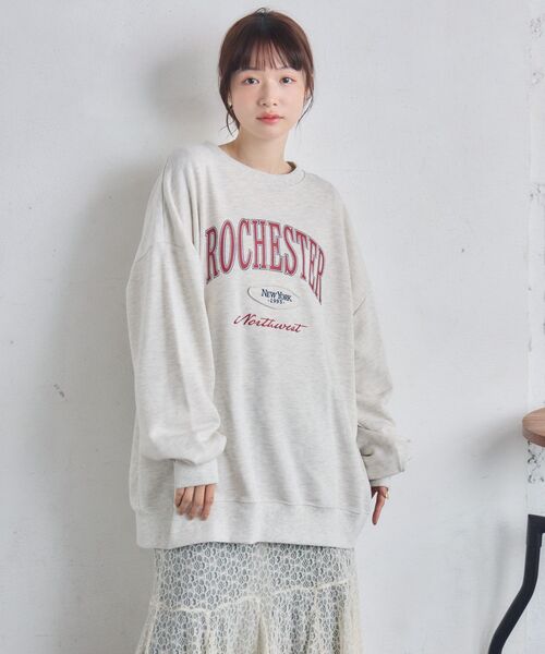 RETRO GIRL（レトロガール）の「カレッジロゴトレーナー（スウェット・レディース・グリーン/ホワイト系その他/ブルー・FREE）」の12枚目の写真