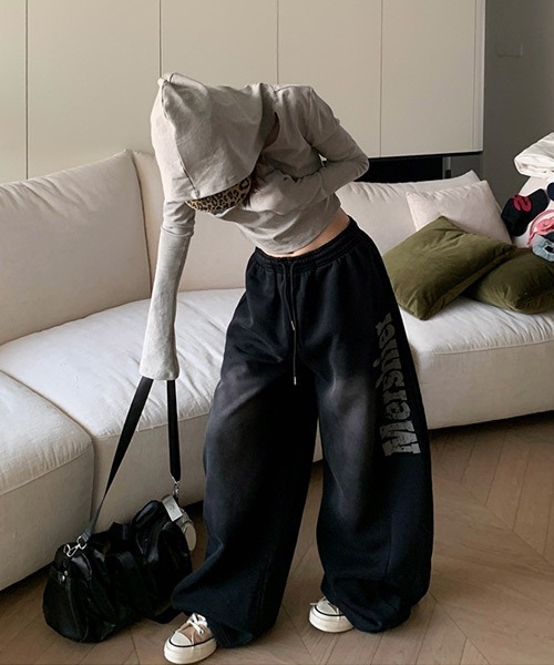 Ressaca(レサーカ)の「ワイドシルエットユーズド加工ロゴスウェットパンツ(スウェットパンツ・レディース・ブラック/パープル・M/L)」の20枚目の写真