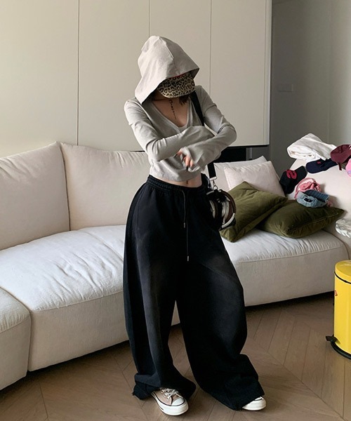 Ressaca(レサーカ)の「ワイドシルエットユーズド加工ロゴスウェットパンツ(スウェットパンツ・レディース・ブラック/パープル・M/L)」の22枚目の写真