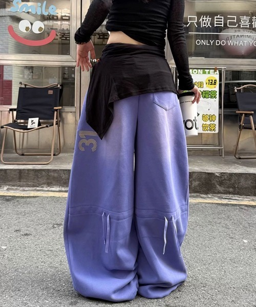 Ressaca(レサーカ)の「ワイドシルエットユーズド加工ロゴスウェットパンツ(スウェットパンツ・レディース・ブラック/パープル・M/L)」の8枚目の写真