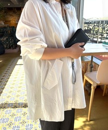 デザインスタンドカラーブラウス