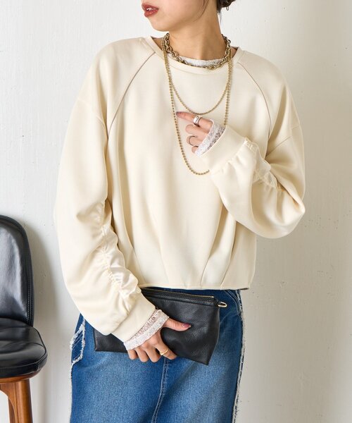 Jena espace merveilleux(ジェナ エスパスメルヴェイユ)の「袖サテンギャザープルオーバー(Tシャツ/カットソー・レディース・ネイビー/ベージュ/アイボリー・FREE)」の8枚目の写真