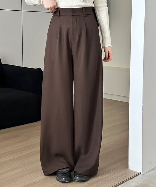 DAY CLOSET(デイ クローゼット)の「【大きいサイズ有/バックゴム/タック入り】きれいめ 美脚 ツイル ハイウエスト ワイドパンツ スラックス レディース(スラックス・レディース・ネイビー/ダークブラウン/ブラック/グレイッシュベージュ/オフホワイト/ダークグレー・L/XL/S/M)」の11枚目の写真