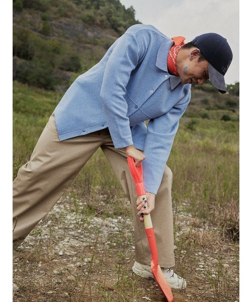ELCHELE(エルチェレ)の「NEP KNIT OVER SHIRT(ニット/セーター・レディース・サックスブルー/オートミール/レッド・FREE)」の11枚目の写真