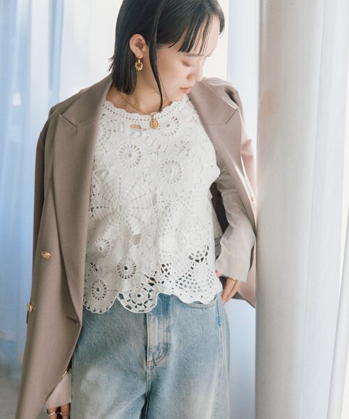 RIVE DROITE(リヴドロワ)の「【着映え】エンブロイダリーベスト(ニット/セーター・レディース・ブラック/オフホワイト・FREE)」の2枚目の写真