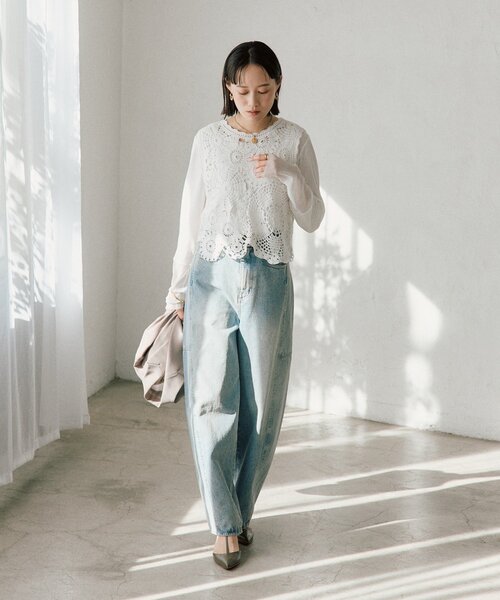 RIVE DROITE(リヴドロワ)の「【着映え】エンブロイダリーベスト(ニット/セーター・レディース・ブラック/オフホワイト・FREE)」の3枚目の写真