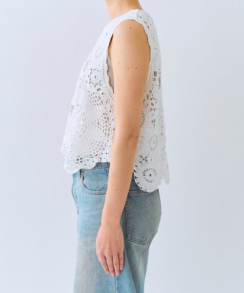 RIVE DROITE(リヴドロワ)の「【着映え】エンブロイダリーベスト(ニット/セーター・レディース・ブラック/オフホワイト・FREE)」の16枚目の写真