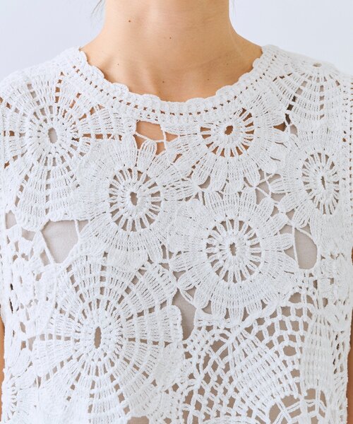 RIVE DROITE(リヴドロワ)の「【着映え】エンブロイダリーベスト(ニット/セーター・レディース・ブラック/オフホワイト・FREE)」の18枚目の写真