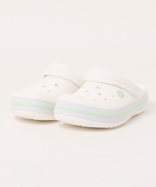 crocs(クロックス)の「crocs クロックス CROCBAND CLOG【軽量】レディースサンダル サボ(クロックバンドクロッグ)(サンダル・レディース・ホワイト系その他・22.0cm/23.0cm/24.0cm)」の1枚目の写真