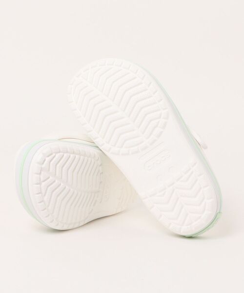 crocs(クロックス)の「crocs クロックス CROCBAND CLOG【軽量】レディースサンダル サボ(クロックバンドクロッグ)(サンダル・レディース・ホワイト系その他・22.0cm/23.0cm/24.0cm)」の3枚目の写真
